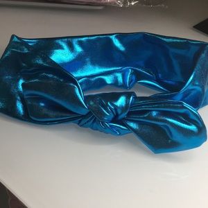 Shiny blue diva hair bow